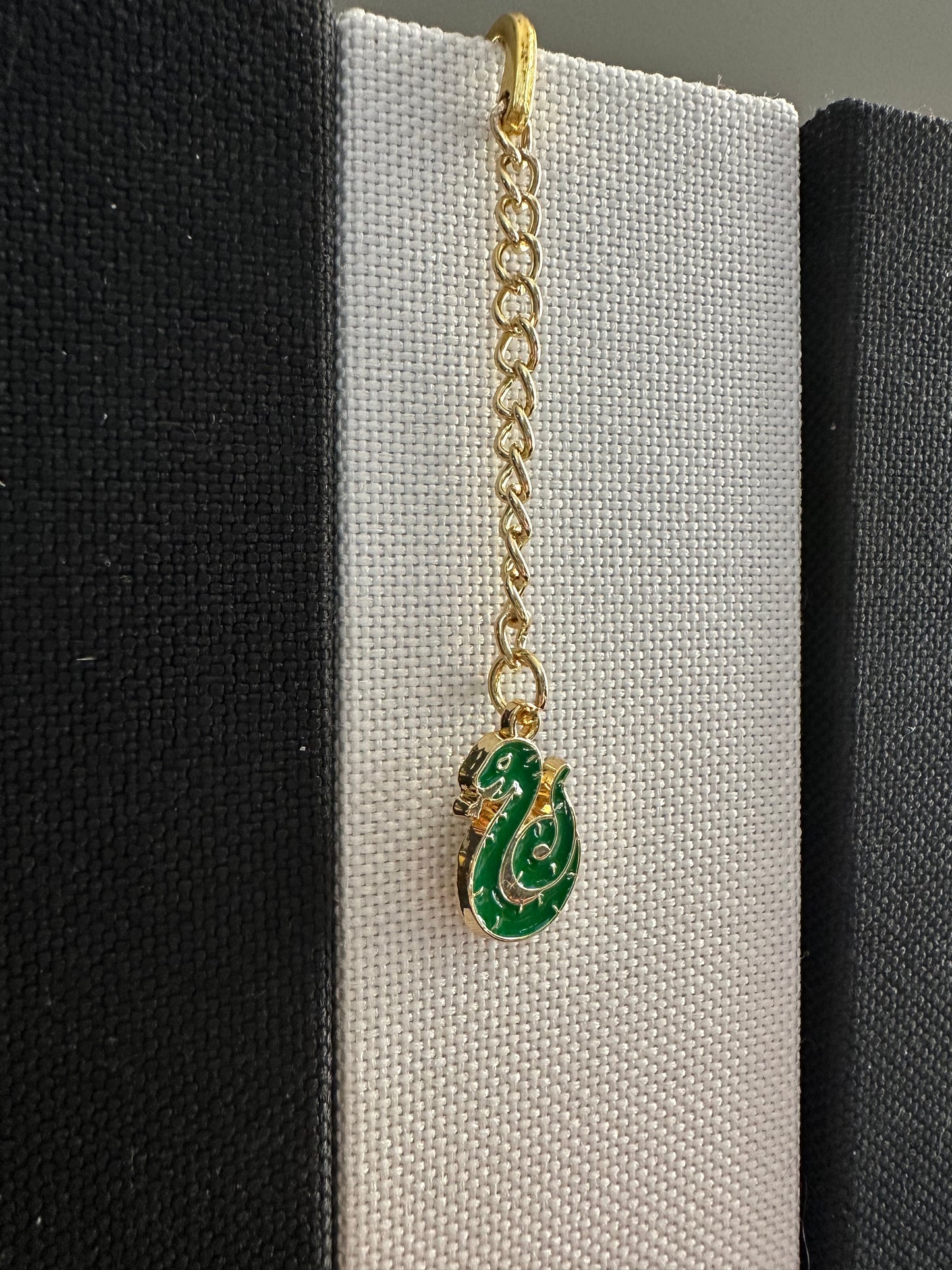 Green Snake Bookmark with Enamel Charm, Gold Book Mark, Gift for Fantasy Readers, Unique Serpent Bookish Gift